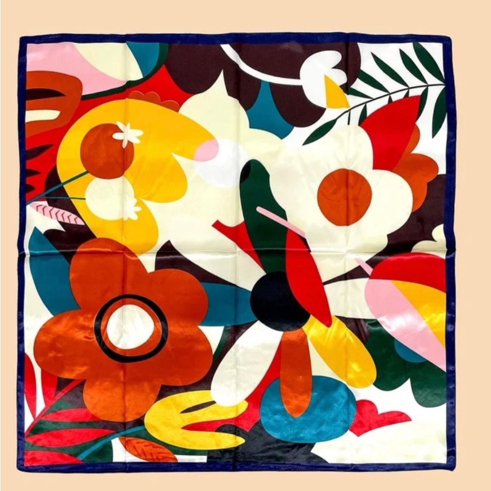Colorful scarf - Picture 2 of 3